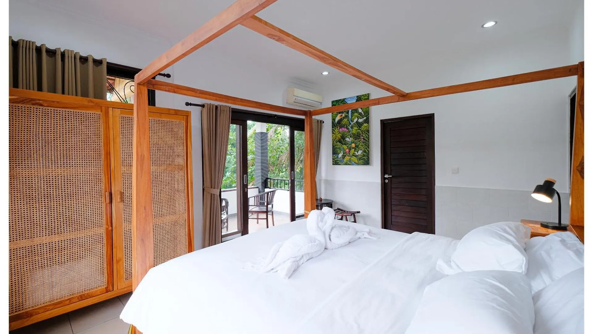 Wegy House-3Br In Udub With Pool And Jungle View Villa Ubud  Ubud (Bali)